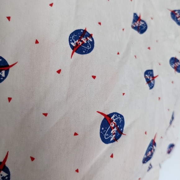 NASA button up - Picture 3 of 5